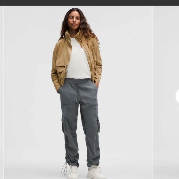 Lululemon Dance Studio Relaxed-Fit Mid-Rise Cargo Pant
Oil Grey - Picture 2 of 13